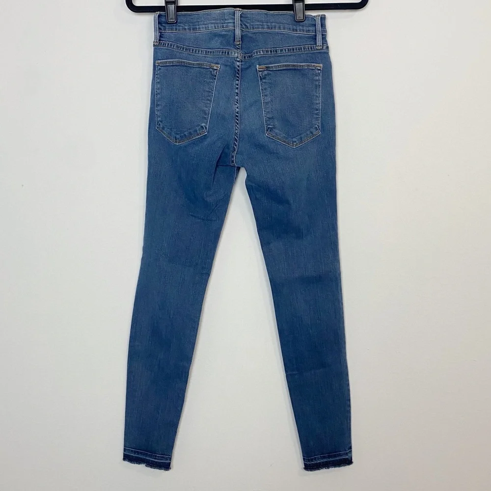 Frame Le High Skinny Released Raw Hem Jeans in Merrick Wash - Picture 8 of 11
